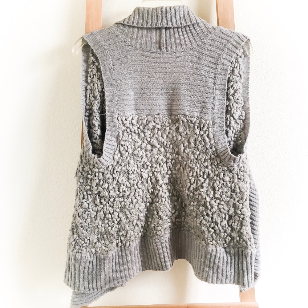 Popcorn Sweater Vest